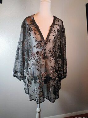 Torrid Velvet Burnout Black Sheer Tunic Blouse Size 4x